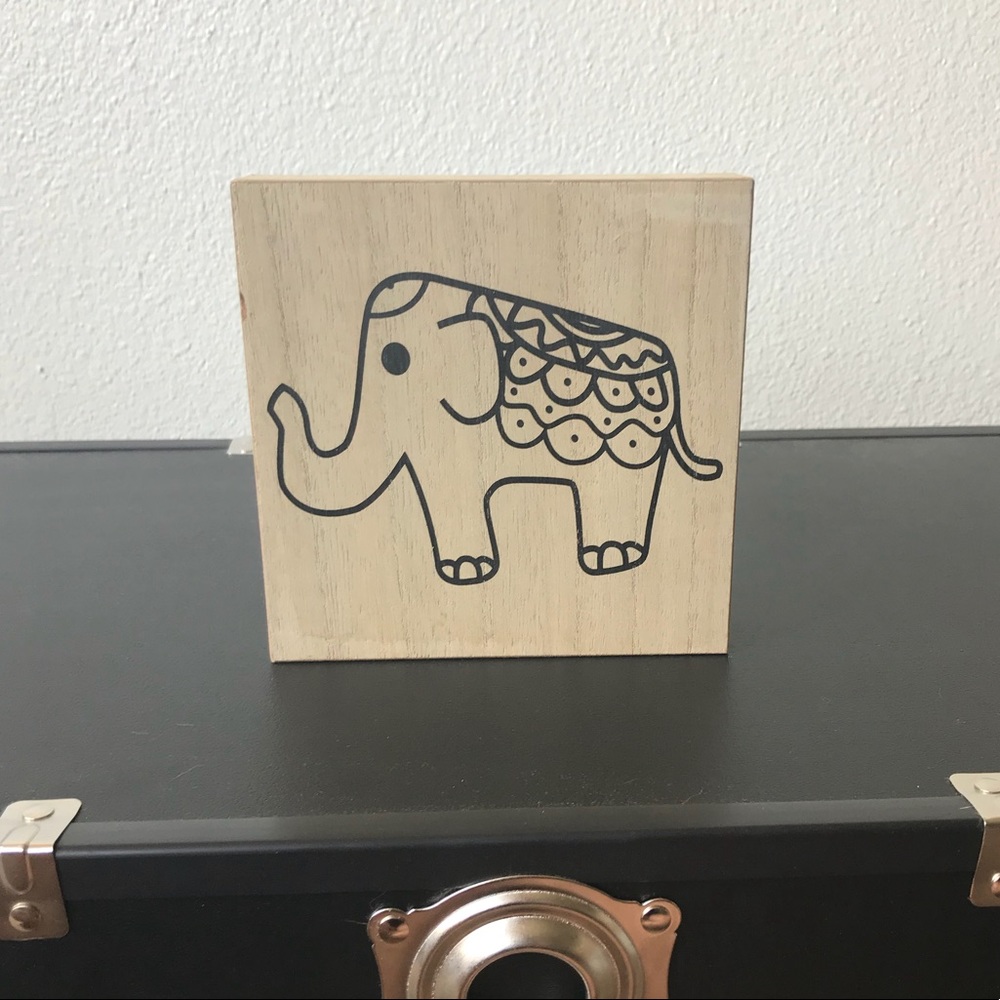 Elephant Shelf Decoration